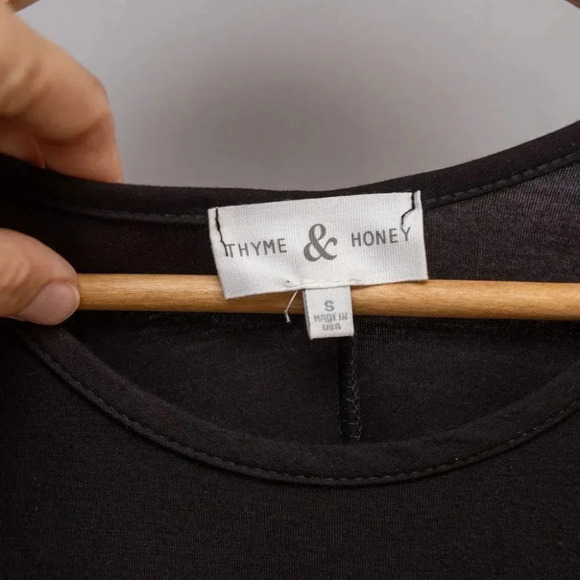 Thyme & Honey  | JERSEY DRESS | Maternity | Black | Small - Picture 3 of 3